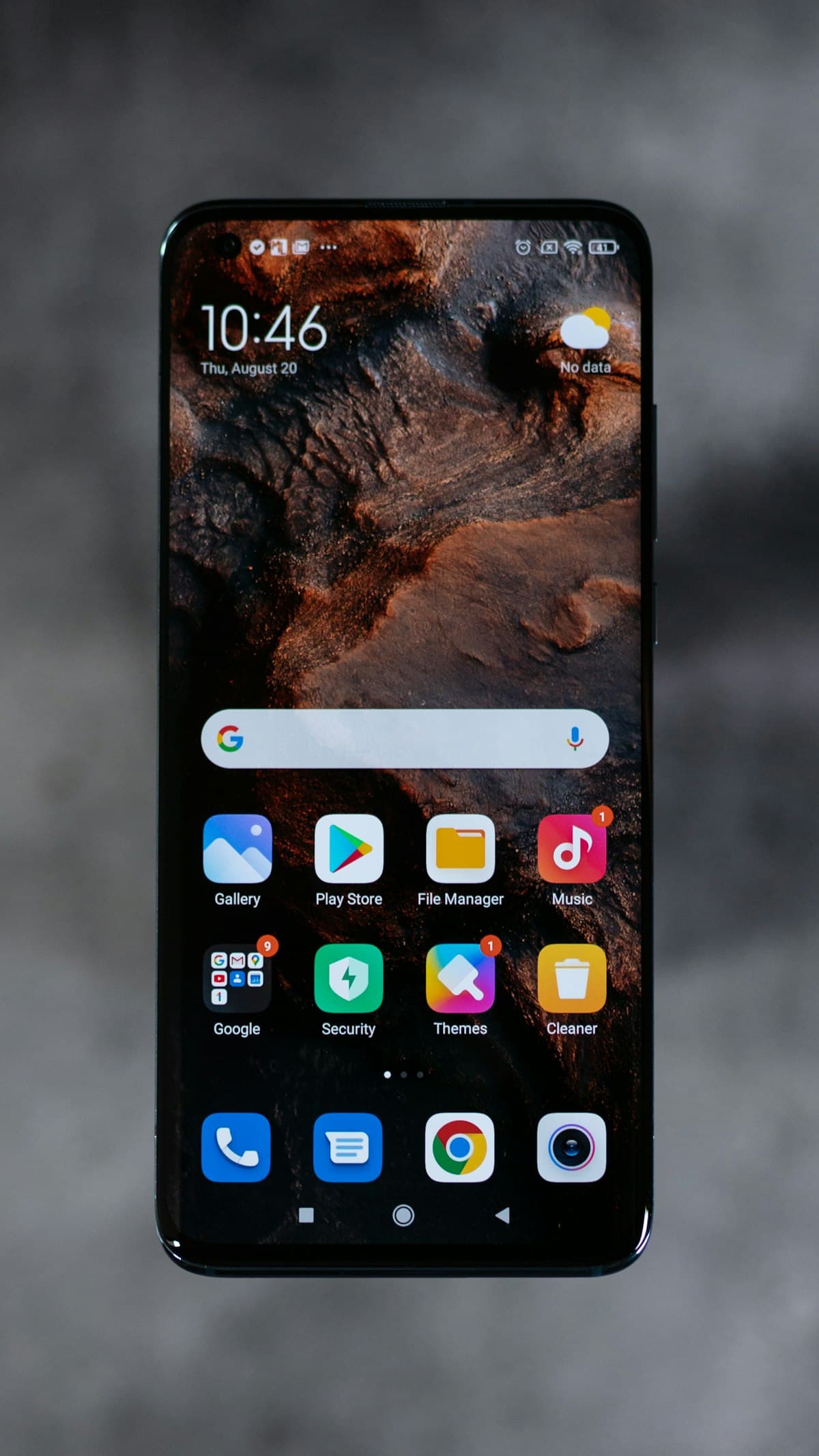 Android phone showing the Play Store icon on its home screen